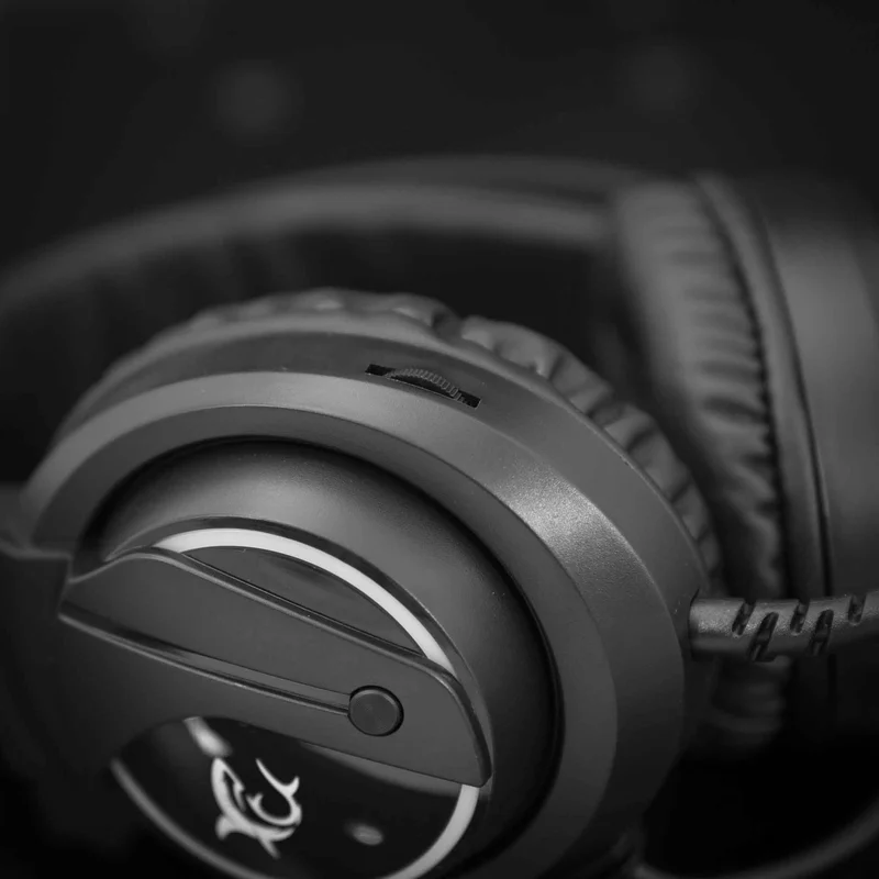 White Shark WOLF On-Ear Gaming Headset Sort - 7326739