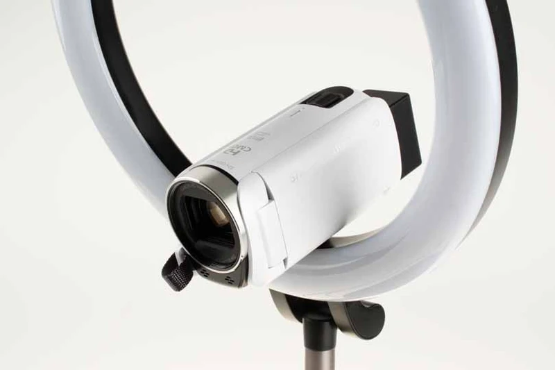 FIXED LED Ring Desktop Tripod Telefonholder Sort - 8012895