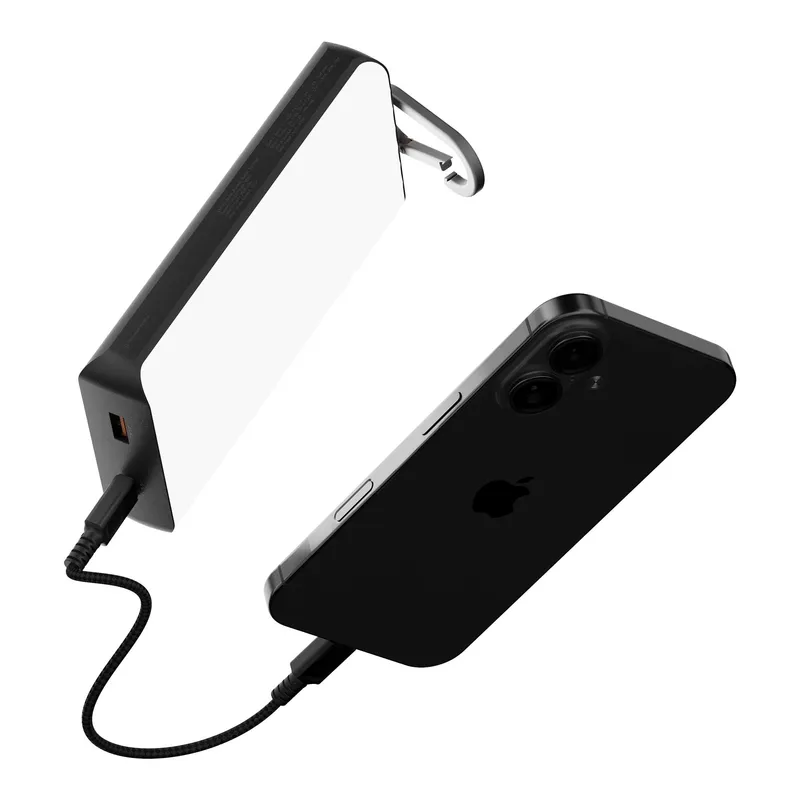 Xtorm Solcell Power Bank USB-A/C 10.000mAh/20W med lommelygte Sort - 9510355