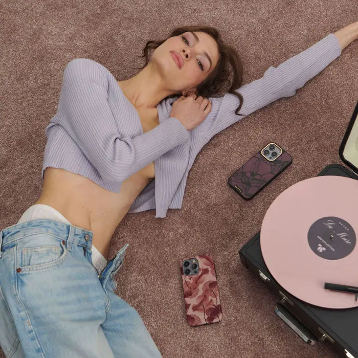 Burga Tender Kiss - Apple iPhone 15 Pro Tough MagSafe Cover - 2904447