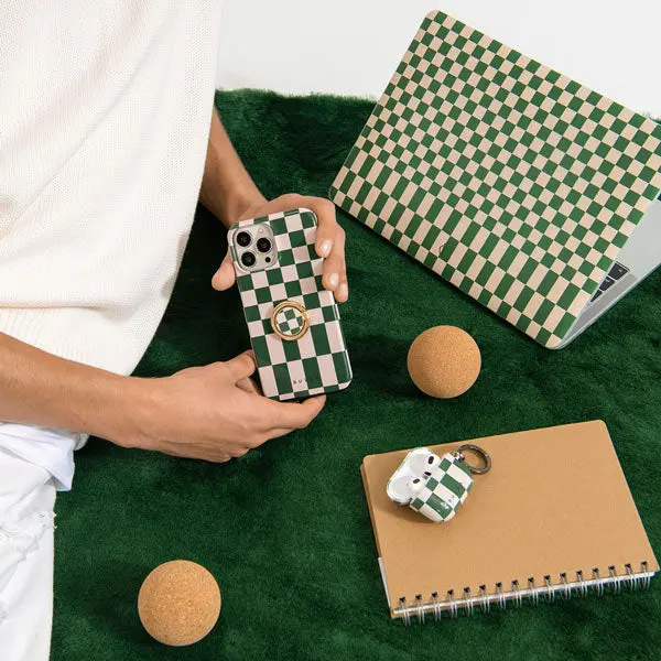 Burga Ivy League - Apple iPhone 16 Pro Max Tough MagSafe Cover - 2935299