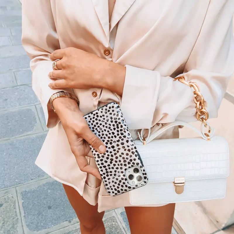 Burga Almond Latte - Apple iPhone 16 Plus Tough MagSafe Cover - 2936759