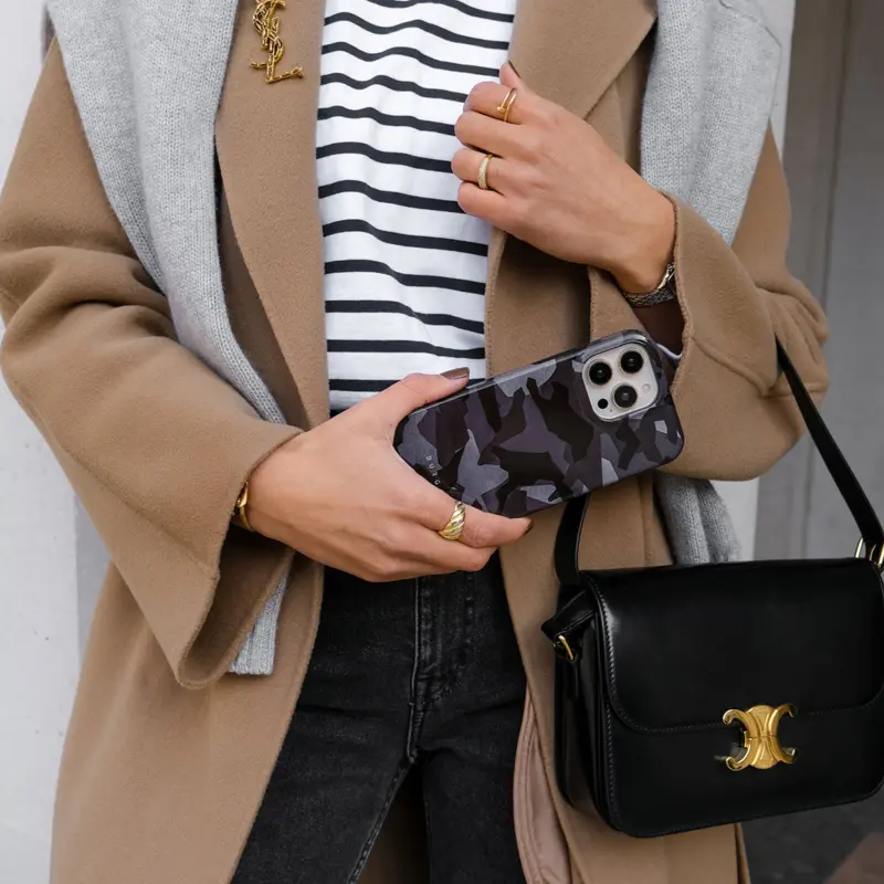 Burga Night Black Camo - Apple iPhone 16 Tough Cover - 2937764