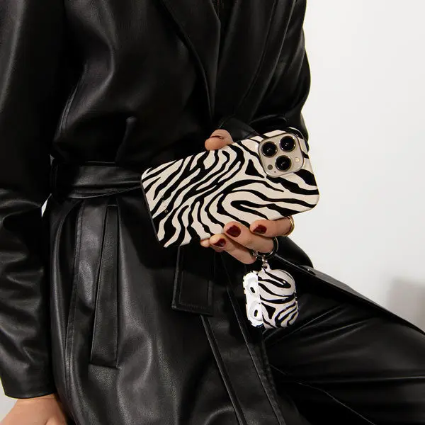 Burga Imperial - Apple iPhone 16 Tough MagSafe Cover - 2940765